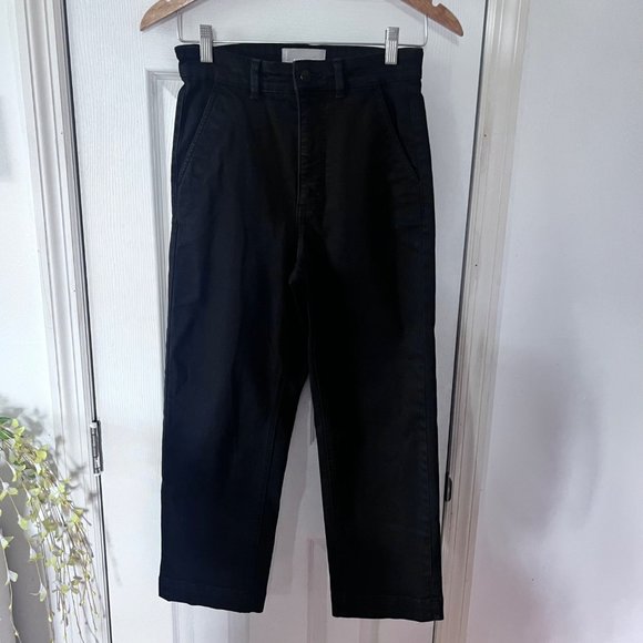 Everlane The Straight Leg Cropped Jean in Black 4 - Picture 5 of 9